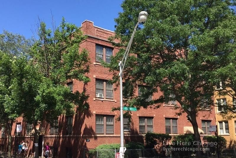 1st image of 2612 W Gunnison St APT 1Q