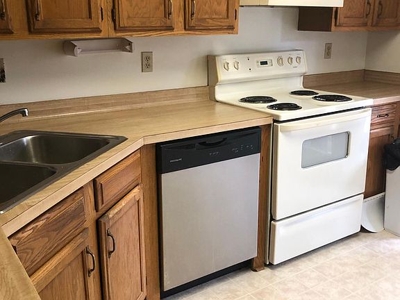 Dishwasher, electric range.