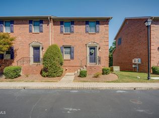 42 Oak Leaf Cir #42, Johnson City, TN 37601