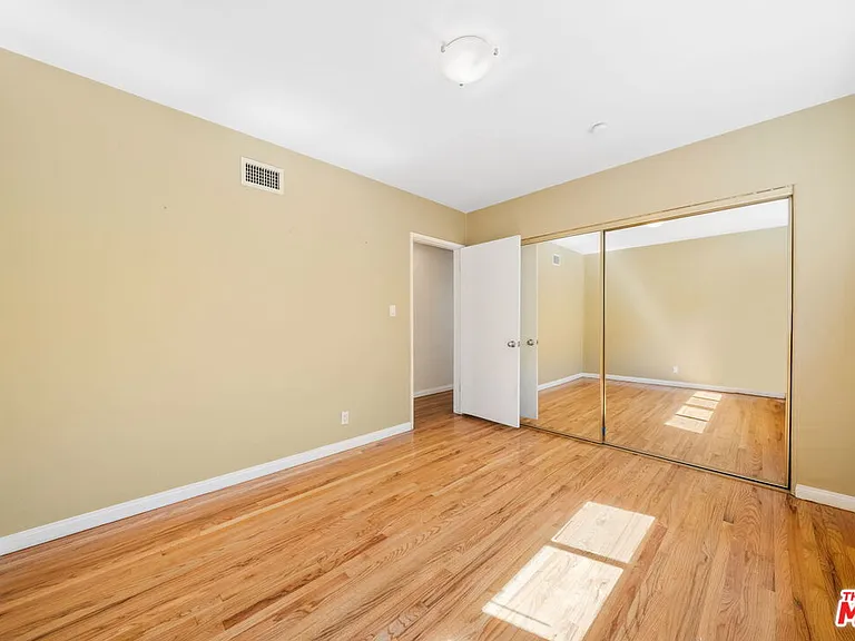 13453 Debby St — Photo 31
