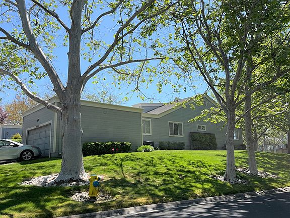 2nd image of 9200 Lakewood Dr