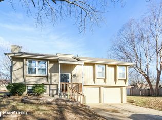 1904 SW 4th St, Lees Summit, MO 64081