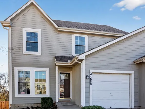 21680 S Main St, Spring Hill, KS 66083