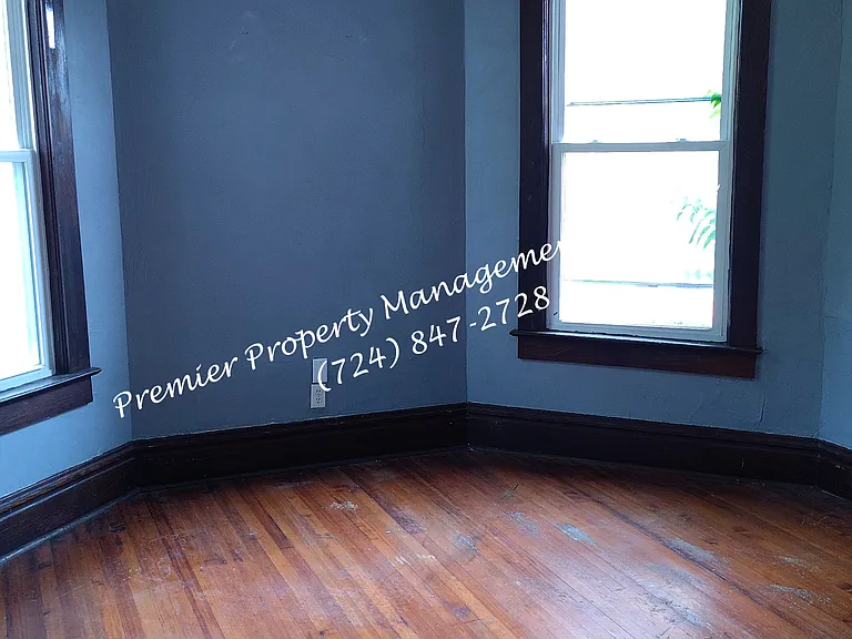 522 W Madison Ave — Photo 10