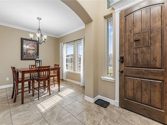 3rd image of 2709 Yeager Dr