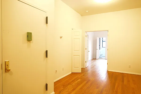 Rented by TheRealEstateCompany.com LLC | media 28