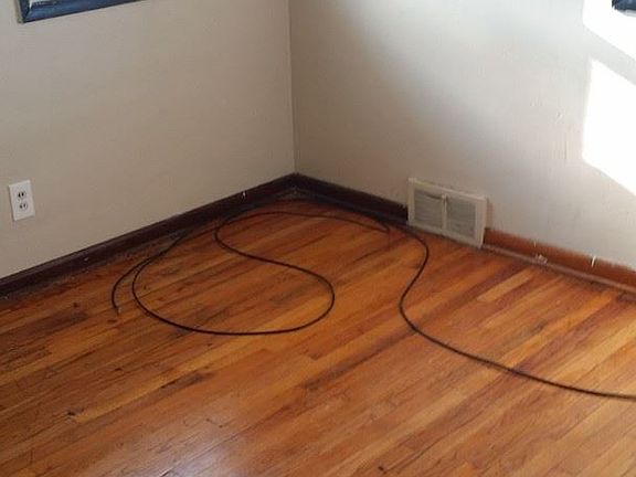 3rd image of 1233 W 24th St