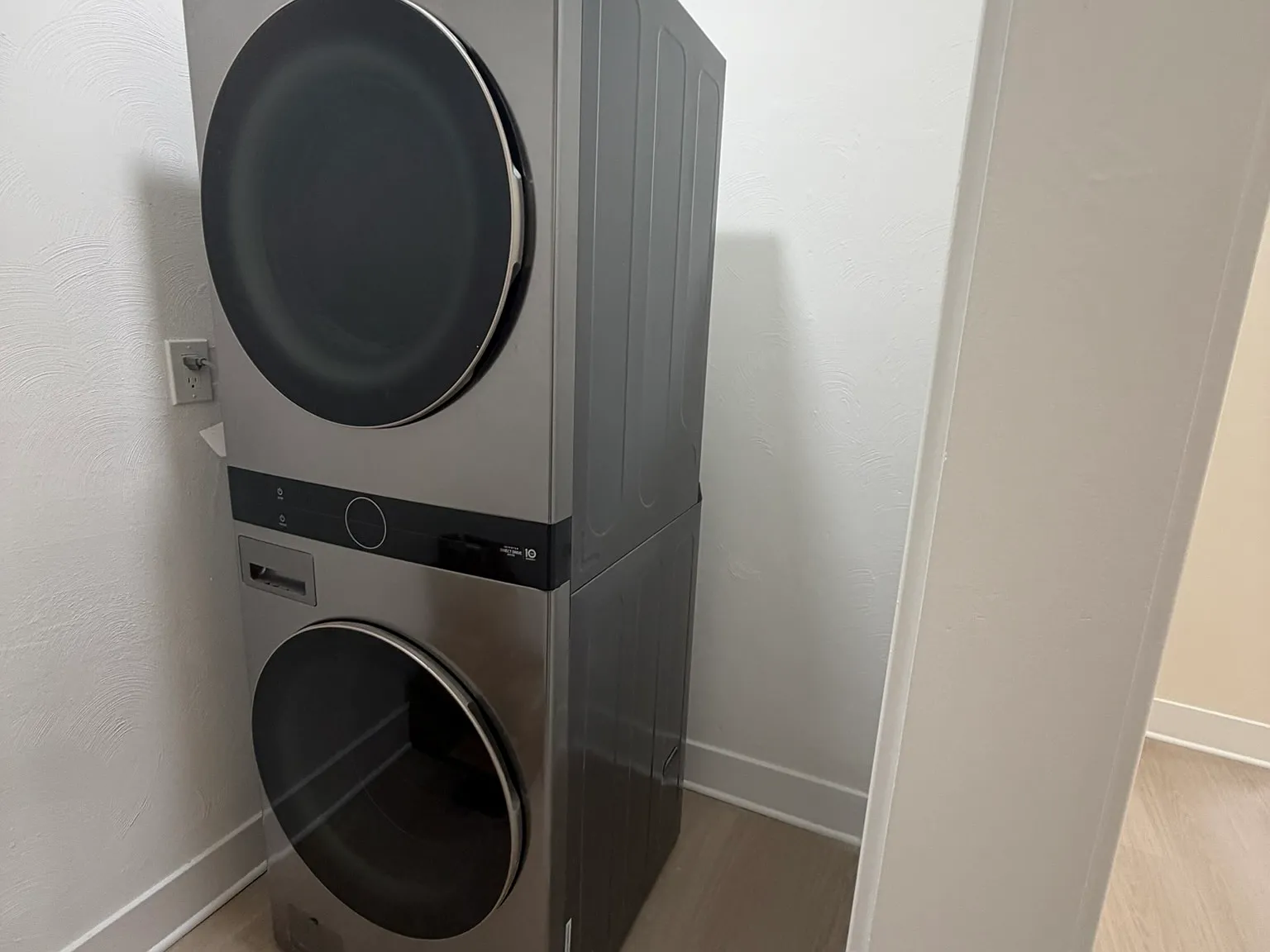 4 bed, 1500 sqft, $4,300 — Photo 4