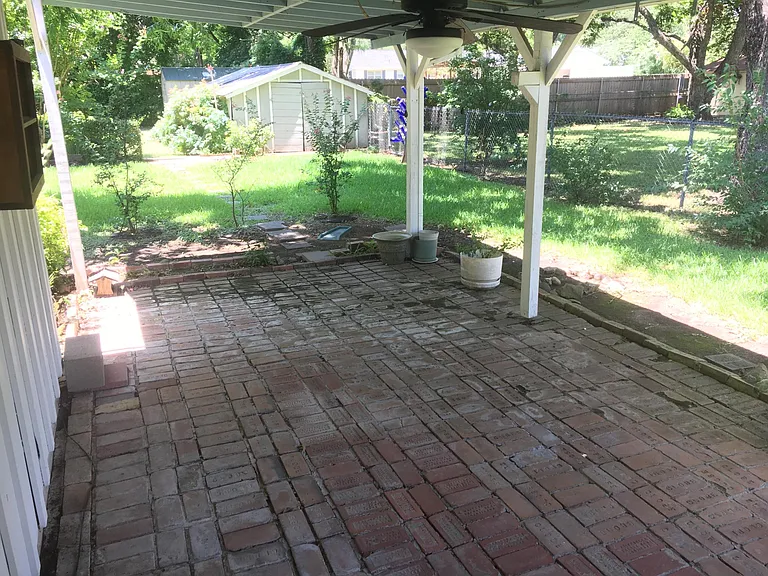Covered patio 1