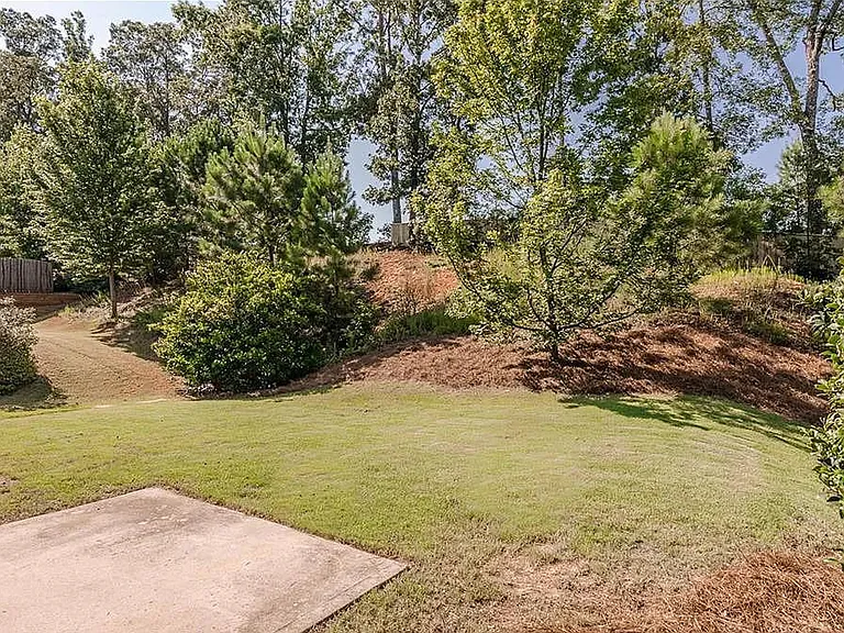 3775 Silver Springs Rd — Photo 32