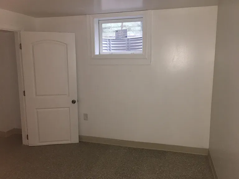 4237 E 11th Ave — Photo 15