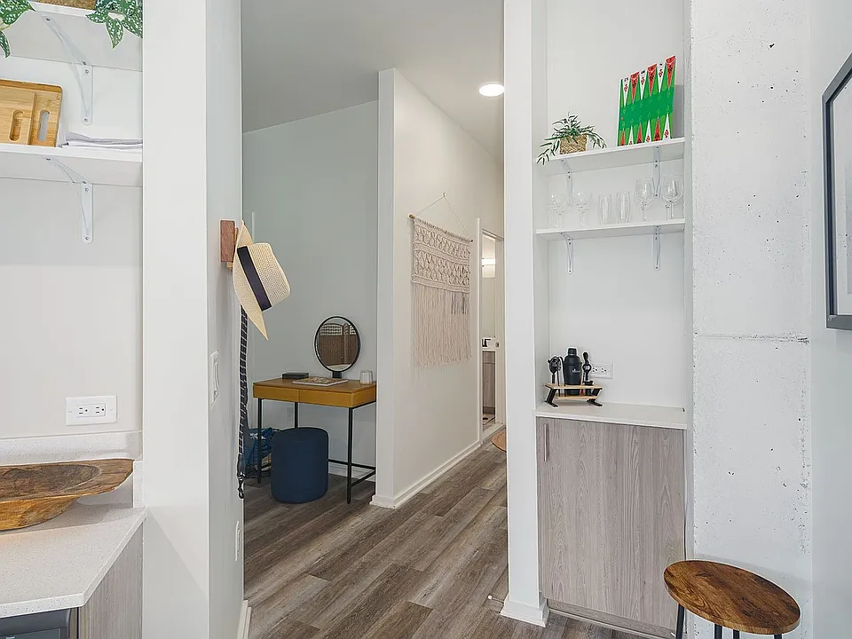 Jr 1 Bedroom Model
