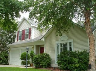 2033 Country Manor Dr, Mount Pleasant, SC 29466