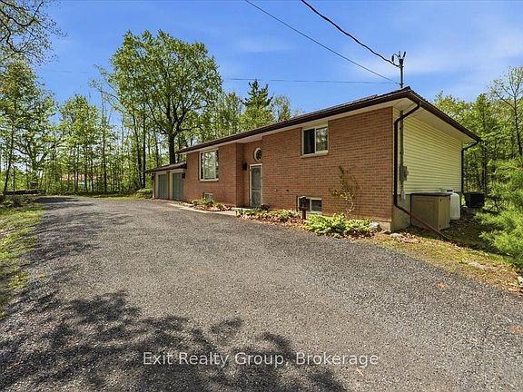 2nd image of 139 Marble Point Rd
