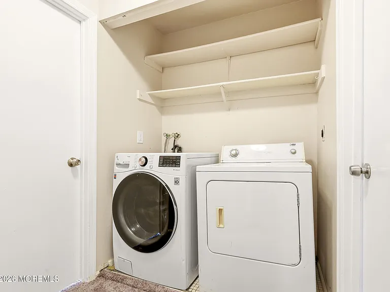 35 Mizzen Dr — Photo 16