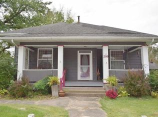 209 W Wimer St, Knob Noster, MO 65336