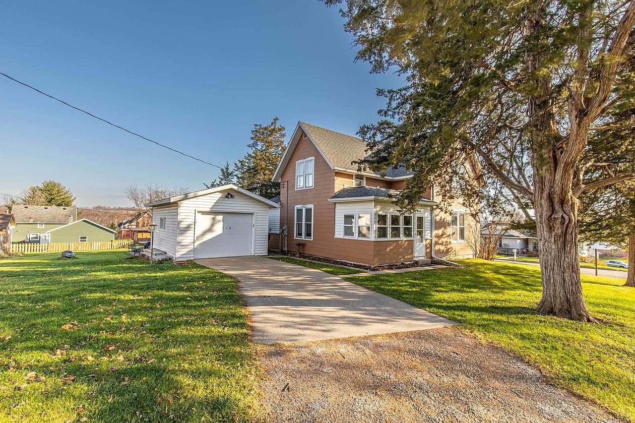 918 5th St, New Glarus, WI 53574 Zillow