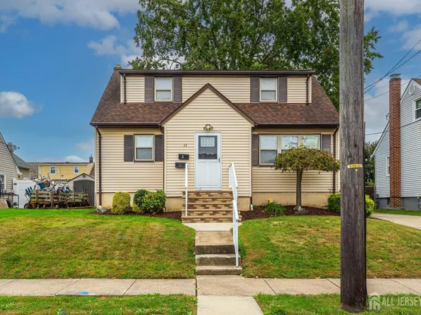 34 Taylor Ave, Carteret, NJ 07008