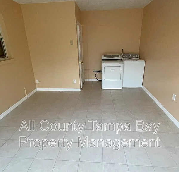 5410 4th St N #B — Photo 12