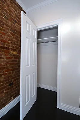 Rented by Keller Williams NYC | media 20