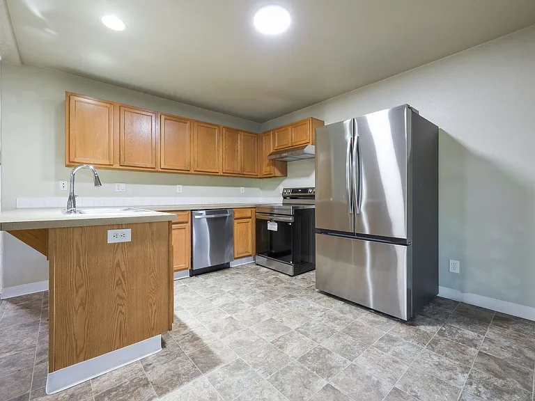 12564 SE Ramona St — Photo 11