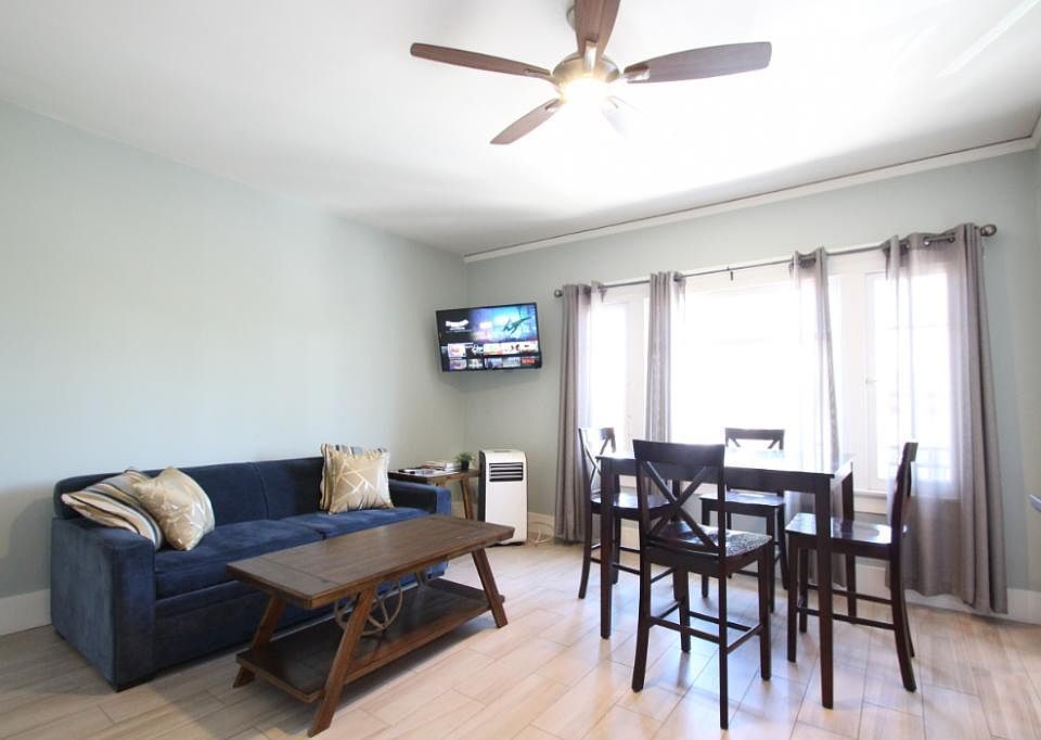 1st image of 146 Bonito Ave #146