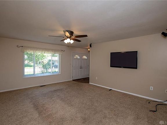 4th image of 2200 Mardell Dr