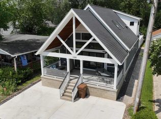 11979 W Freeman Ln, Monticello, IN