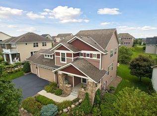 10735 Maple Blvd, Woodbury, MN 55129
