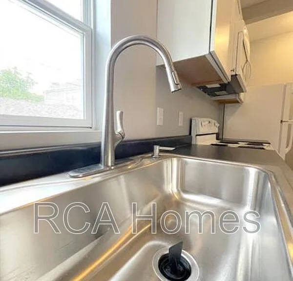 3519 Balsam Ave #8 — Photo 8