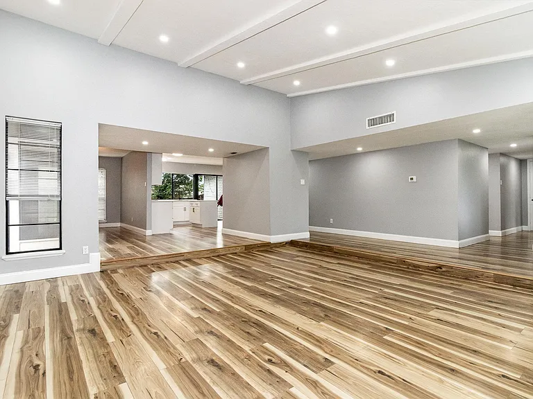4716 Roberts Dr — Photo 10