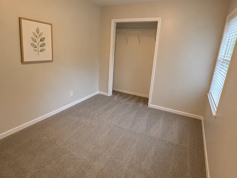 307 Christopher Cir — Photo 11
