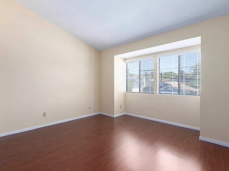 10523 Matinal Cir — Photo 22
