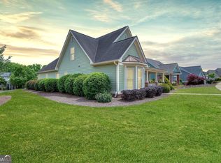 125 Hawthorn Way, Hoschton, GA 30548