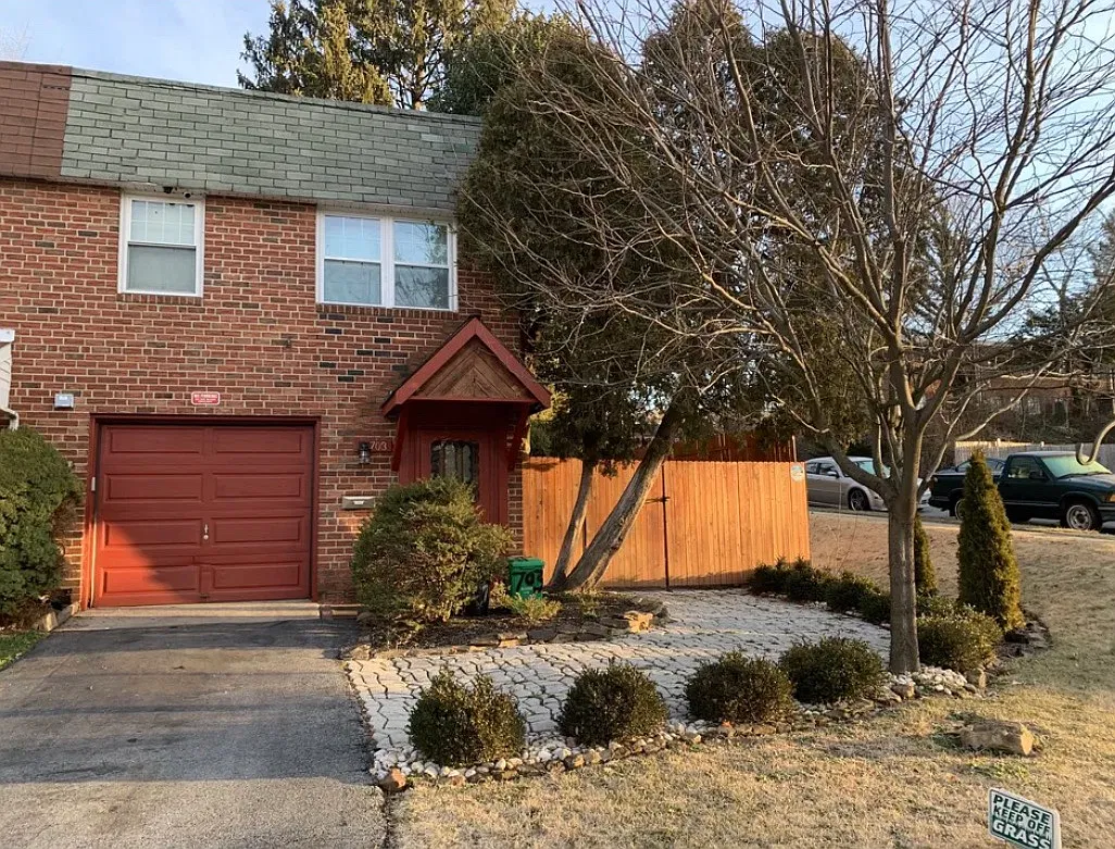 3 bed, 1248 sqft, $2,000 — Photo 1