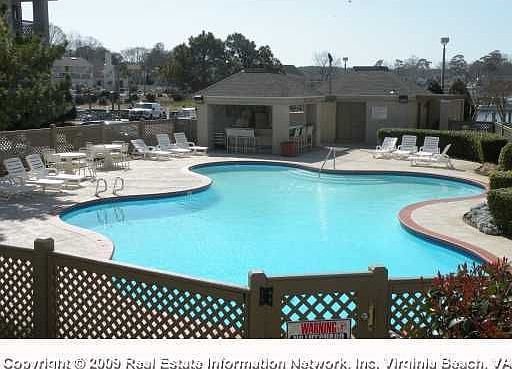 2nd image of 407 Harbour Point #102