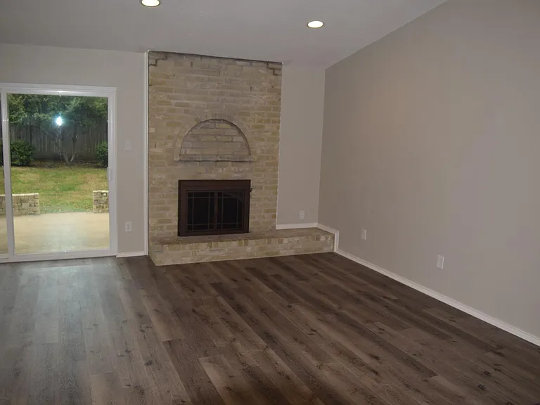 2007 Fair Meadow Dr — Photo 2