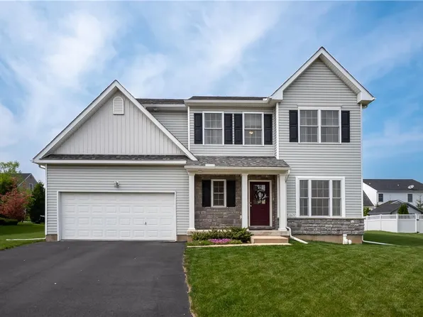 2622 English Ivy Rd, Nazareth, PA 18064