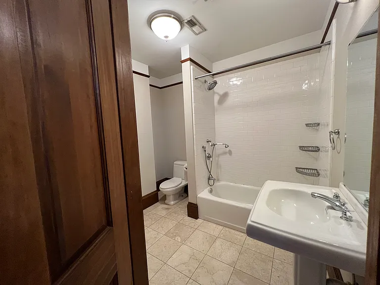 1280 Market St #306 — Photo 12