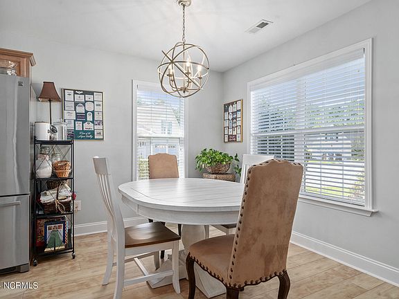 4th image of 1709 Grant Circle