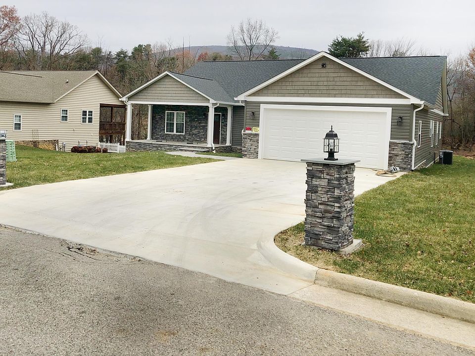 1st image of 1715 Walden Cir