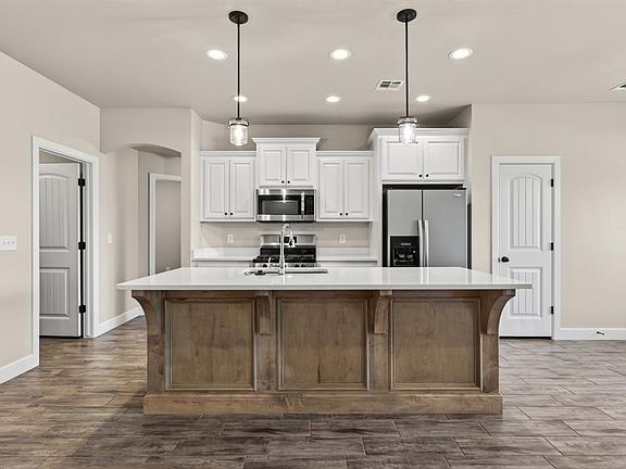 5th image of 4505 Black Mesa Ln