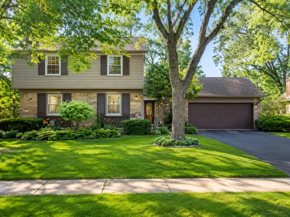 933 Country Ln, Buffalo Grove, IL 60089