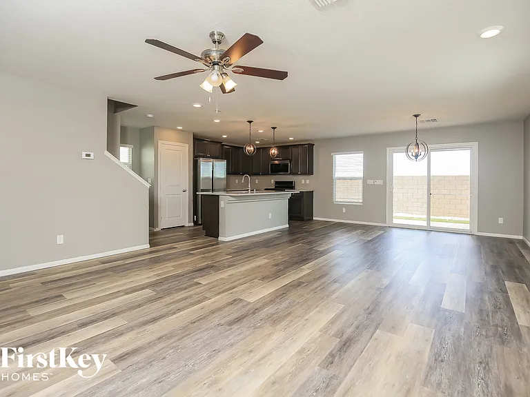 9450 Yorkshire Coast Ave — Photo 2
