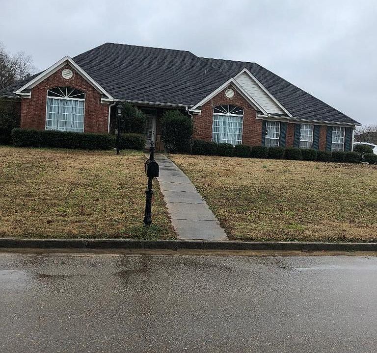 1st image of 1001 Scarlett Dr