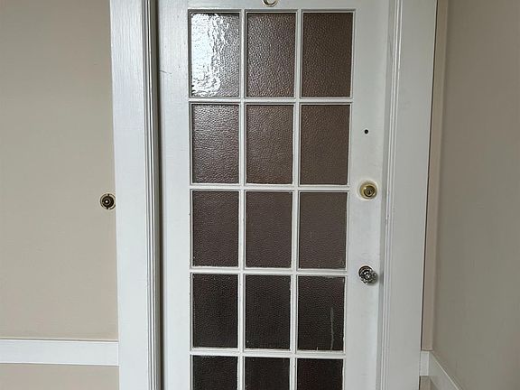 5th image of 47 W Portal Ave APT 8