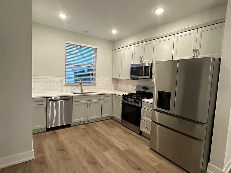 30017 Center St #15 — Photo 5