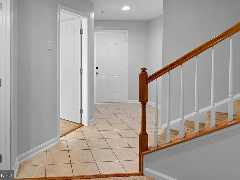 9611 Atterbury Ln — Photo 5