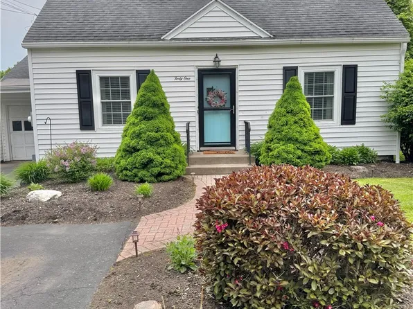 41 Letchworth St, Owasco, NY 13021