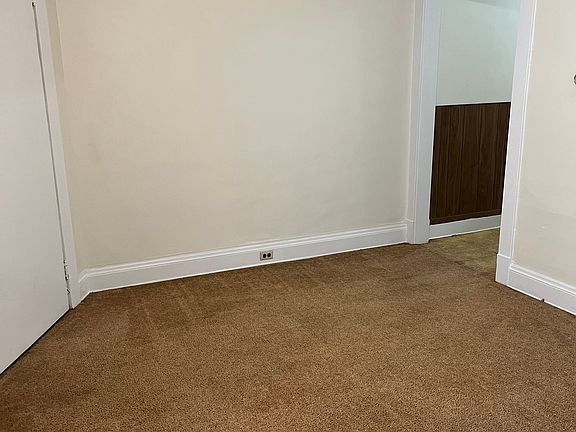 4th image of 15346 Yorick Ave #4